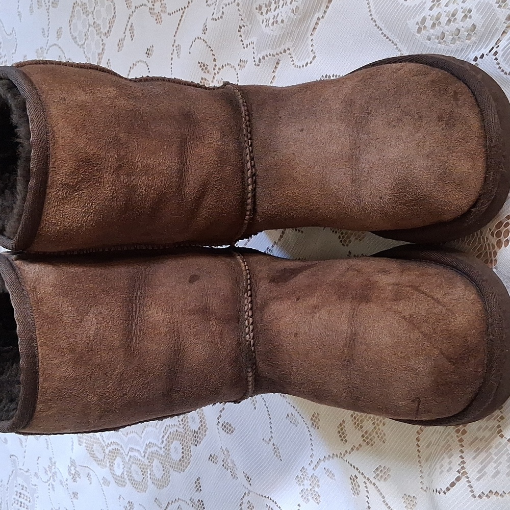 UGG Brown Leather Boots , Size W7,